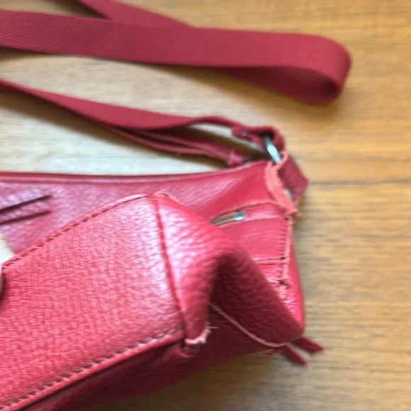 The Sak Red Crossbody Bag with Smooth Leather Finish - Picture 10 of 10